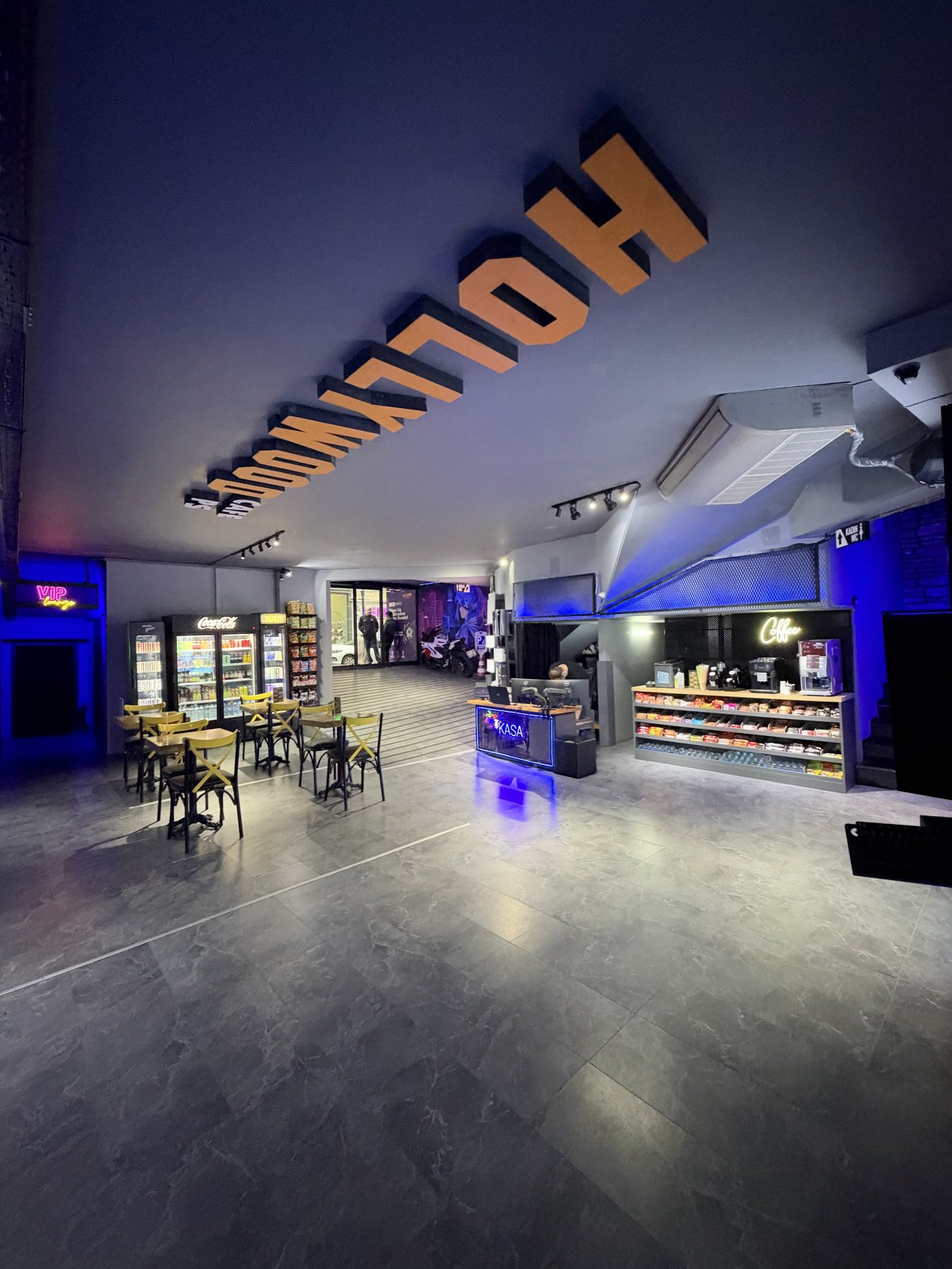 Hollywood kafe ve karşılama alanı
